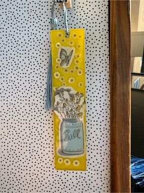 Yellow Resin Bookmark with Blue Mason Jar and Daisies